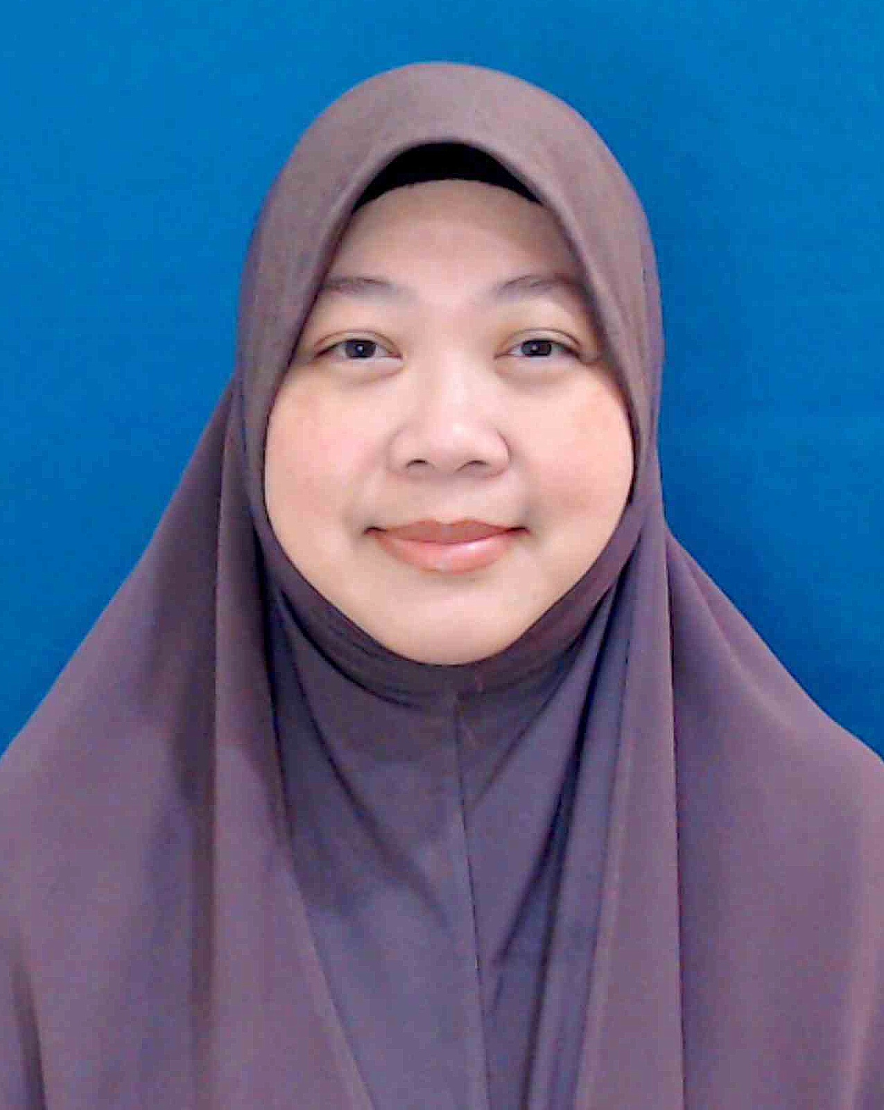 Professor Madya Dr. Radiah